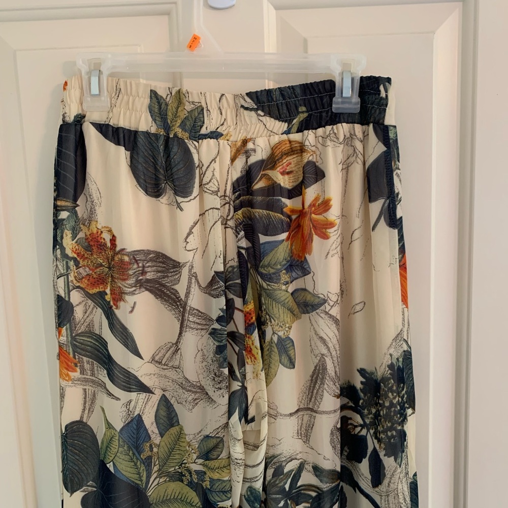Papaya Floral Flowy Wide Leg Pants - Picture 3 of 7